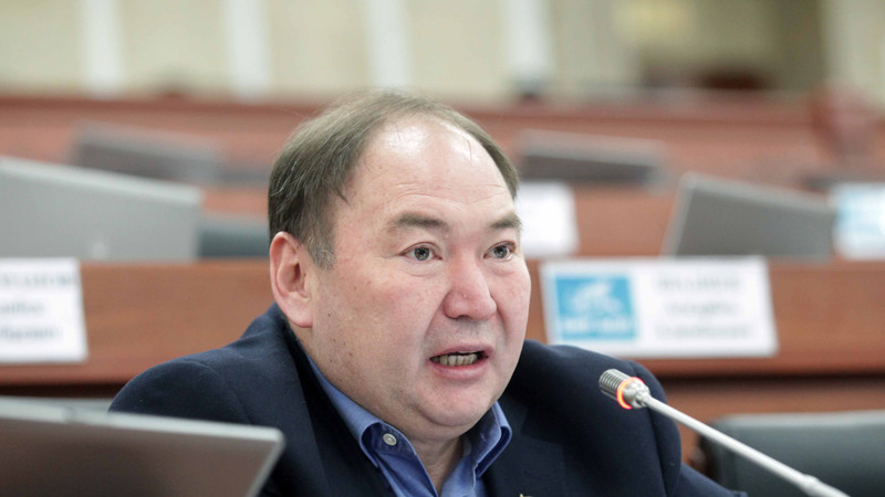 Депутат поинтересовался у министра финансов А.Касымалиева о судьбе ГП &laquo;Кыргызпочтасы&raquo; &mdash; Tazabek