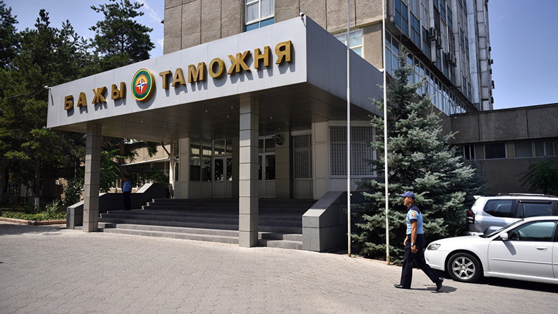 В 2018 году таможенные платежи по административным делам составили 140,3 млн сомов, увеличившись на 24,5 млн сомов, - ГТС &mdash; Tazabek