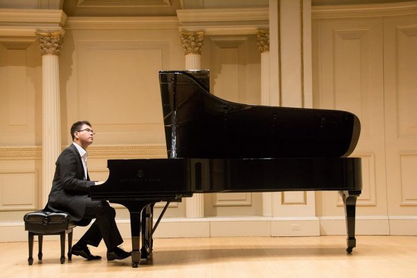 Главное фото