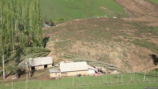 Июнь-июль айларында мамлекеттин эсебинен жаратылыш кырсыктарын башынан кечирген 170 окуучу жана кедей үй бүлөлөрдөн чыккан 426 бала эс алышты