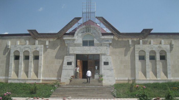 Главное фото