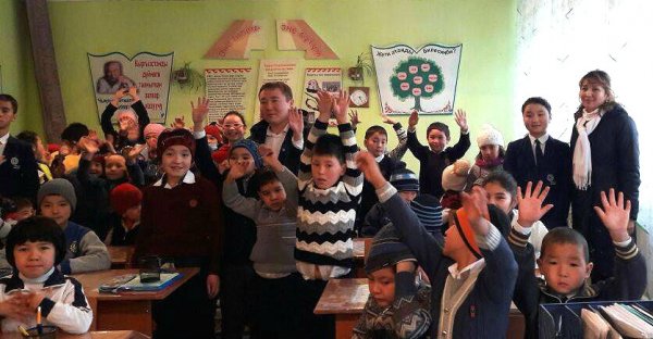 Новогодние подарки детям от MegaCom &mdash; Tazabek