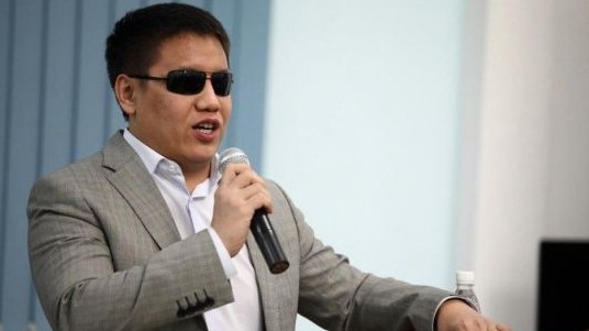 В банке должно пахнуть не деньгами, а кофе, - депутат &mdash; Tazabek