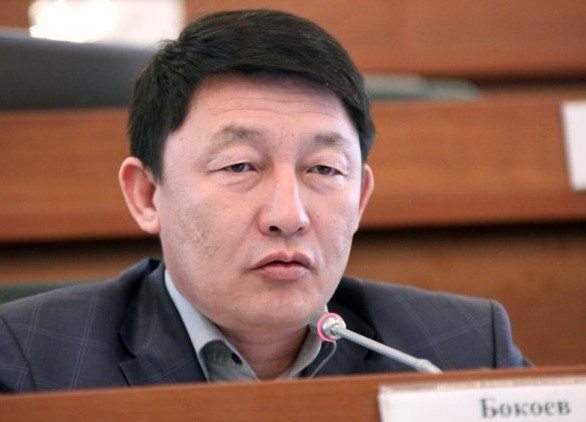 Где прежние министры транспорта &ndash; один в бегах в Германии, другие не привлечены к ответственности, - депутат К.Бокоев &mdash; Tazabek