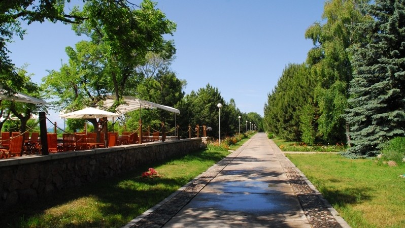 Владельцы 169 здравниц Кыргызстана: Кто владеет санаториями &laquo;Ысык-Ата&raquo;, &laquo;Кыргызстан&raquo;, &laquo;Жалал-Абад&raquo; и другими? &mdash; Tazabek