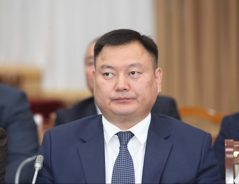 Тендерное требование об опыте строительства малых ГЭС было снято по предложению депутатов ЖК, - и.о. главы Госкомпромэнергонедра Д.Зилалиев по Liglass Trading &mdash; Tazabek