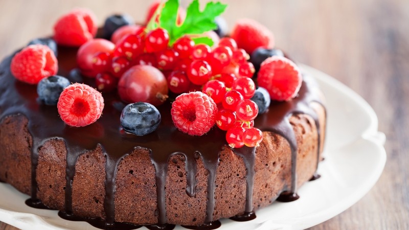 &laquo;Торты и мороженое на 30 млн сомов&raquo;: Владельцы кондитерского бизнеса, в том числе &laquo;Ата ЛТД&raquo;, &laquo;Сладости Востока&raquo;, &laquo;Ширин&raquo; и другие (учредители+сумма отчислений в бюджет) &mdash; Tazabek