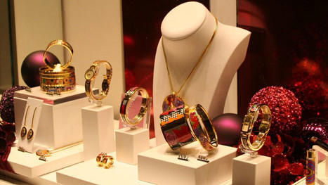 &laquo;Драгоценный бизнес Кыргызстана&raquo;: Кто владеет 13 ювелирными компаниями, в том числе &laquo;Алтын&raquo;, &laquo;Опал&raquo;, &laquo;Кыргыз Зергер&raquo; и другими? (владельцы+сумма отчислений в бюджет) &mdash; Tazabek