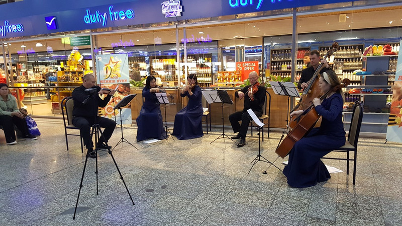 В День Победы ОАО &laquo;МАМ&raquo; устроило музыкальный сюрприз для своих пассажиров (фото, видео) &mdash; Tazabek