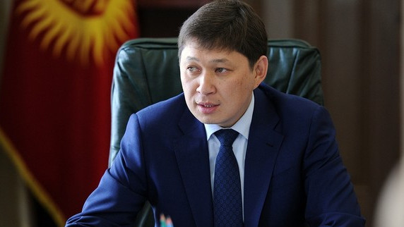 С.Исаков депутату А.Жунус уулу: Неправильно говорить, что я &laquo;крышевал&raquo; китайские компании &mdash; Tazabek