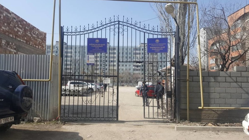 Дело по возмещению НДС: Я потом главе фирме &laquo;Интеррустрейд&raquo; Азизбекову сказала, юбку надень, - обвиняемая налоговик Д.Боронбаева об итогах очной ставки &mdash; Tazabek