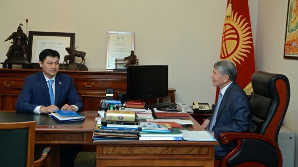 Глава Счетной палаты У.Марипов проинформировал президента А.Атамбаева о мерах по предупреждению коррупции в управлении госфинансами &mdash; Tazabek