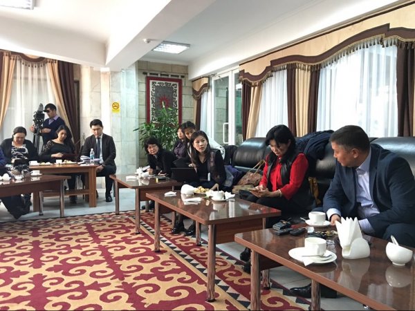 Депутат о наличии имущества у чиновников и депутатов: Не надо делать идеалом человека, у которого ничего нет &mdash; Tazabek