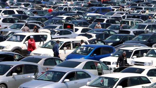 Депутат о дедолларизации экономики: Будут ли расти цены на авто при росте курса доллара? &mdash; Tazabek