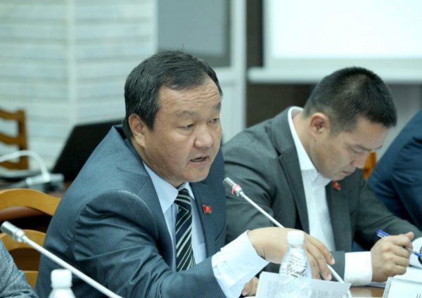 Депутат А.Назаров об &laquo;Алтынкене&raquo;: Объемы вывоза золотосодержащего концентрата иностранными компаниями за рубеж растут вместо снижения &mdash; Tazabek