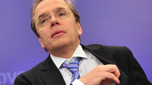 Ситуация с внешним долгом Кыргызстана не такая страшная, потому что большая часть &ndash; льготная, - глава правления ЕАБР Д.Панкин &mdash; Tazabek