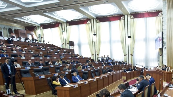 Жогорку Кенеш одобрил получение $20 млн от Саудовского фонда развития на участок с 159 по 183 км дороги Север—Юг — Tazabek