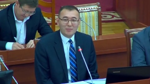 В ЖК поинтересовались, на какой должности Т.Абдыгулов себя комфортно ощущает &mdash; Tazabek