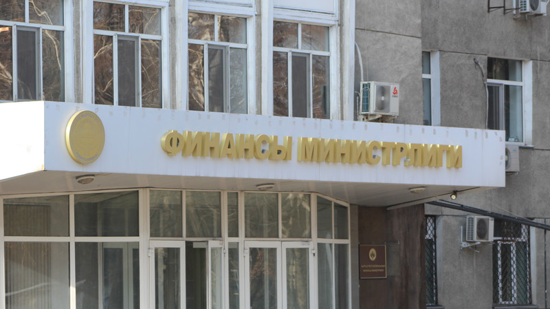 Объем финансирования из республиканского бюджета за 7 месяцев 2018 года составил 81 млрд 781,7 млн сомов при плане 91 млрд 99,6 млн сомов &mdash; Tazabek