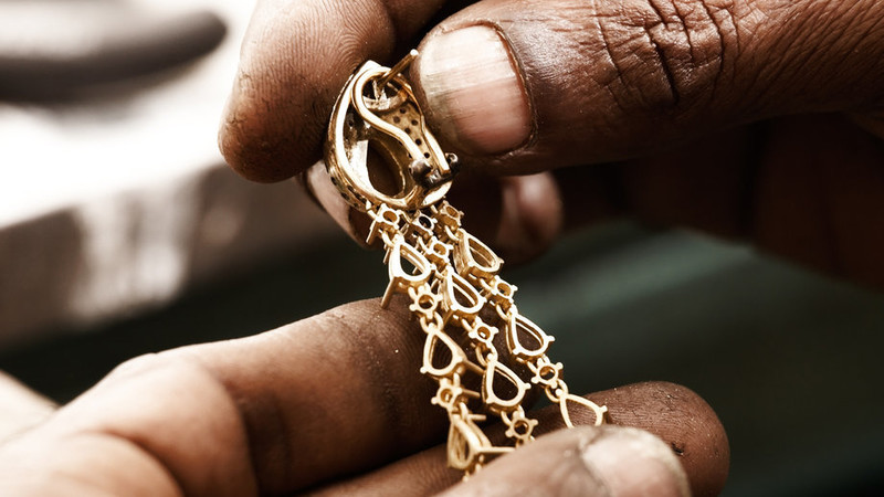 Расходы Департамента драгметаллов увеличились на 12,6 млн сомов из-за допзатрат на служебные поездки и закупки ювелирного оборудования, - Минфин &mdash; Tazabek