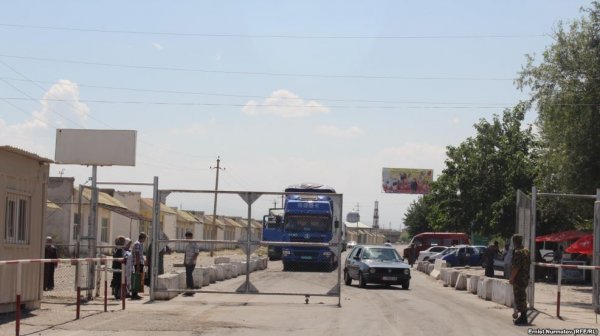 За 5 месяцев 2016 года через ПТК &laquo;Достук&raquo; из Кыргызстана в Турцию было отправлено 128 тонн груза &mdash; Tazabek