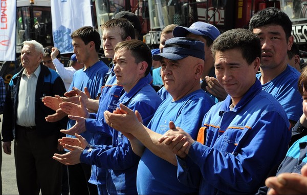 Повышение техпотенциала сельского хозяйства и впредь будет приоритетом в работе правительства, - первый вице-премьер-министр М.Абулгазиев &mdash; Tazabek
