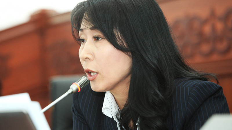 Депутат: Жители сел Ак-Кочкор и Липенка возмущаются, что их пастбищные земли хотят передать Кумтору &mdash; Tazabek