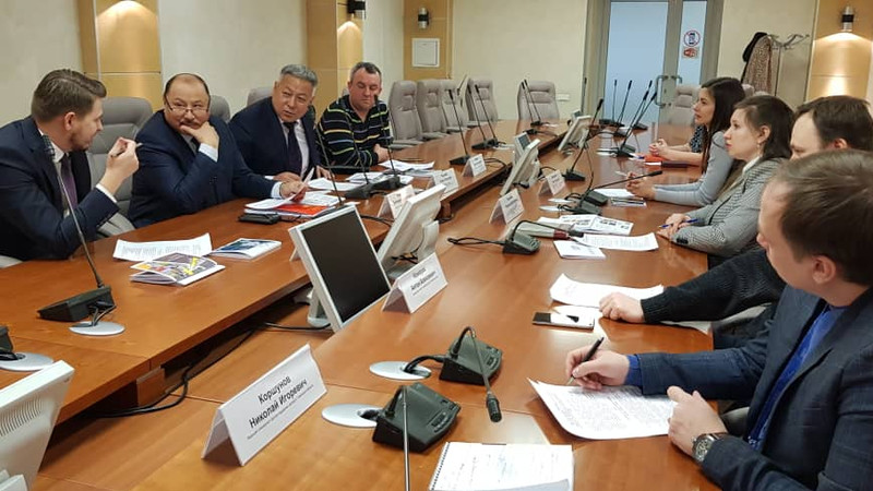 Минэкономики: КР и РФ обсудили вопросы создания торгово-распределительных центров в трехстороннем формате &ndash; Кыргызстан, Узбекистан, Тюменская область &mdash; Tazabek