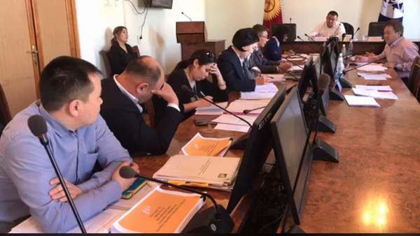 В 2018 году в Бишкеке в рамках реконструкции дорог срублено 815 деревьев — Экология АКИpress