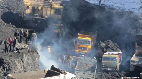 Правительство включило в состав межведкомиссии по проведению конкурса по буроугольным месторождениям Кара-Кече и Мин-Куш 8 человек (фамилии) &mdash; Tazabek