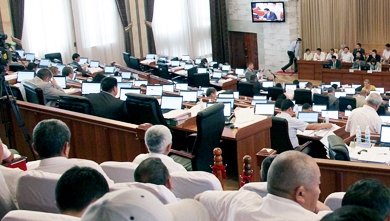 ЖК поручил правительству рассмотреть персональную ответственность должностных лиц за несвоевременное выполнение закона об идентификации скота &mdash; Tazabek