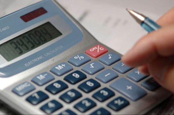 В 2017 году в промышленности прогнозируется реальный спад производства, в том числе из-за снижения добычи на Кумторе - Минэкономики &mdash; Tazabek