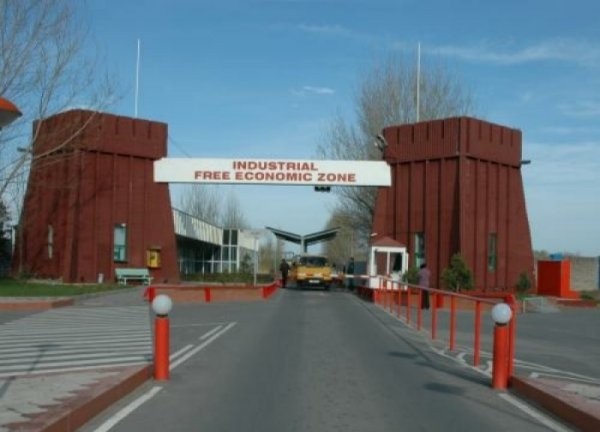 Группа депутатов предлагает обеспечит конкурентоспособность налоговой системы КР в условиях вступления в ЕАЭС &mdash; Tazabek