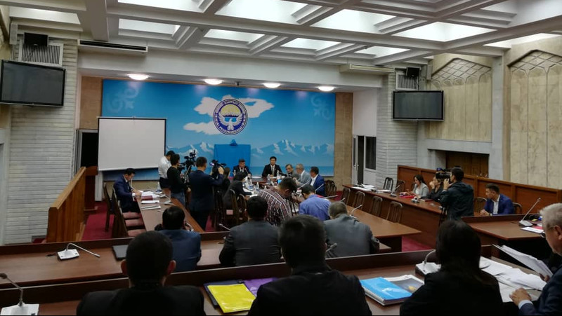 Информация, что в адрес ГКНБ официально поступил трастовый документ по акциям MegaCom из Белиза, не подтверждена, - начальник управления ГКНБ Б.Мусуралиев &mdash; Tazabek