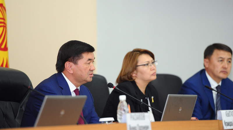 Фото &mdash; В правительстве обсуждают проект республиканского бюджета на 2019 год и ход подготовки к ОЗП &mdash; Tazabek