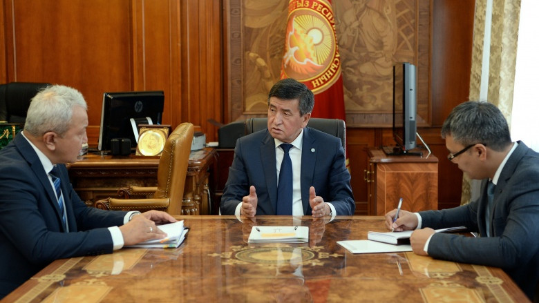 Президент принял председателя Госпромэнергонедр Эмиля Осмонбетова &mdash; Tazabek