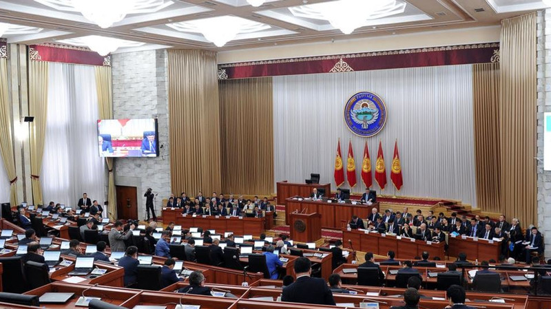 Депутаты ЖК одобрили в третьем чтении законопроект о введении моратория на трансформацию орошаемых земель &mdash; Tazabek