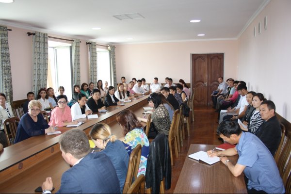 Госведомства и предприниматели обсудили возможность перехода хозсубъектов на безналичный расчет &mdash; Tazabek