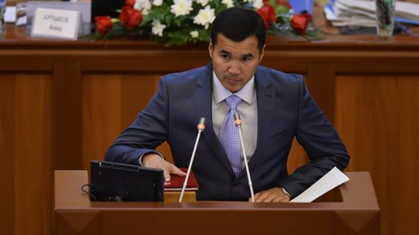 Карандаши подорожали или услуги подводного плавания? - депутат У.Жылкыбаев министру финансов о возросшем бюджете &mdash; Tazabek