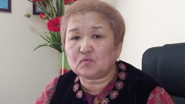 Глава профсоюза Д.Доолоталиева пожаловалась на противостояние между ГНС и ГСБЭП на рынке &laquo;Дордой&raquo; и на рейдовые проверки МВД бизнесменов из Турции и Китая &mdash; Tazabek