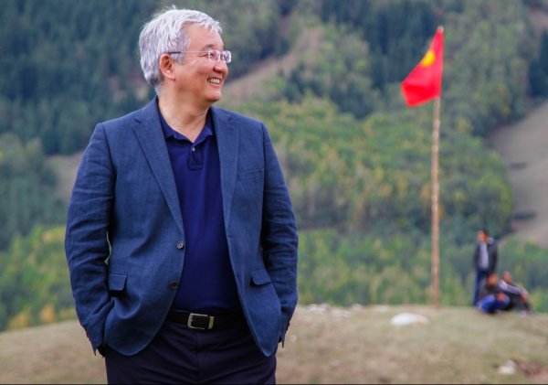 Глава РФ-КР фонда развития Кубанычбек Кулматов получает зарплату в $15 тыс, - депутат &mdash; Tazabek