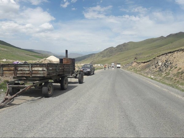 На перевале Отмок с 17 по 36 км ведется ямочный ремонт, - Минтранс &mdash; Tazabek