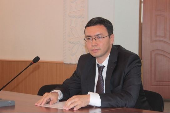 Еще недавно реэкспорт был одним из мощнейших драйверов экономики Кыргызстана, превышая объем ВВП, - замминистра экономики Э.Абакиров &mdash; Tazabek