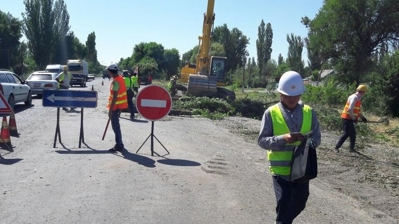 АЗС &laquo;Петролеум&raquo;, киоски &laquo;Чабрец&raquo; и &laquo;Бегемот&raquo; &mdash; Какие еще объекты Московского района попали под снос при строительстве дороги Бишкек&mdash;Кара-Балта? (владельцы) &mdash; Tazabek