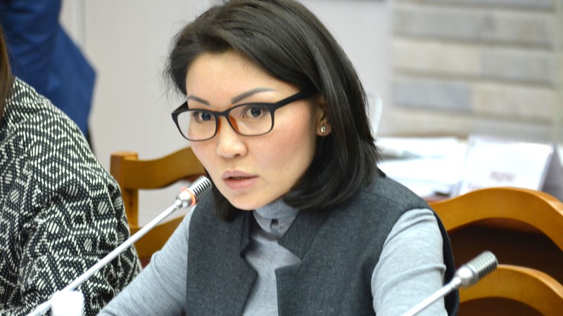 Люди в ломбарды обращаются не от хорошей жизни, - депутат о предложении Госфиннадзора сократить льготный срок по займам &mdash; Tazabek