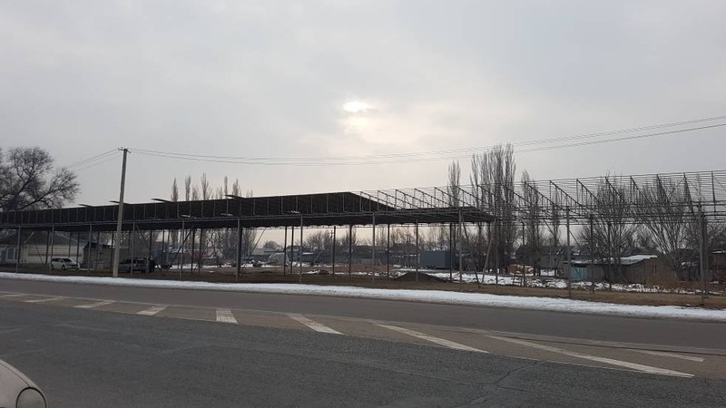 Госэкотехинспекция пресекла самовольное строительство рынка на территории Кен-Булунского сельского округа (фото) &mdash; Tazabek