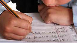 В школу пошли мальчики, религиозных родителей которых осудили за то, что держали детей взаперти