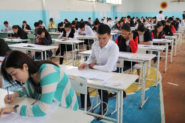 ЖРТ тапшырган 48,5 миң бүтүрүүчүнүн 55% гана жогорку окуу жайларына өтүү үчүн талап кылынган упайлардан өтө алышты