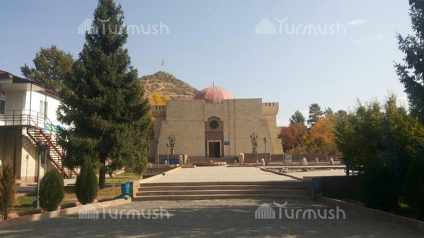 Главное фото