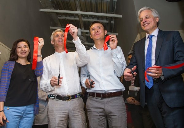 В АУЦА открылись две лаборатории &ndash; медиа- и геологическая &mdash; Tazabek